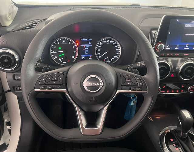 Nissan Juke 1.0 DIG-T Acenta 4x2 DCT 7 114 Acenta