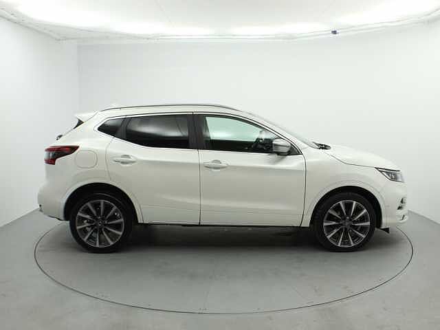 Nissan Qashqai 1.3 DIG-T 140CV Q-LINE 5P (TECHO+RUEDA REPUESTO)